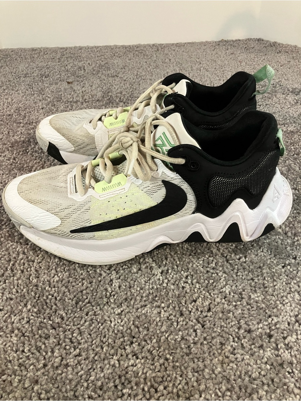 Nike Giannis Immortality 2 Mens Sz 7 Basketball Shoes Sneakers Trainers